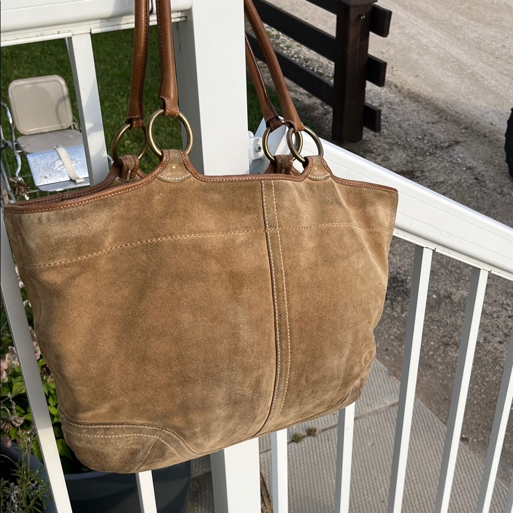 Coach tan suede shopping tote, hobo . 5168, brass hardware. 20x13
